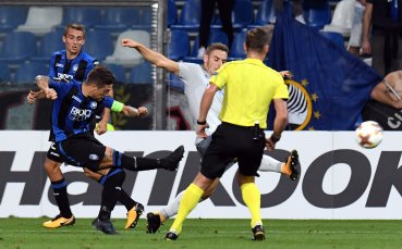 Аталанта направи за смях Евертън, отупа го здраво