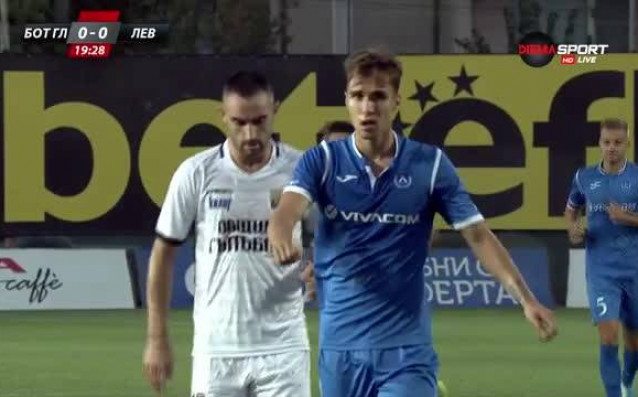Ботев Гълъбово и Левски играят при 0 0 в мача от