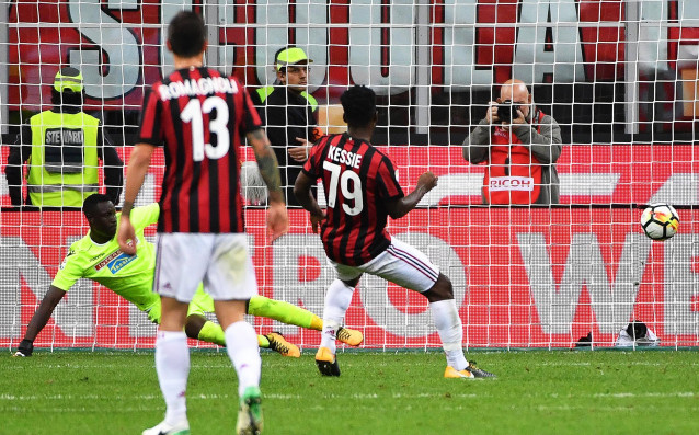 Отборът на Милан постигна победа с 2:0 над Спал в