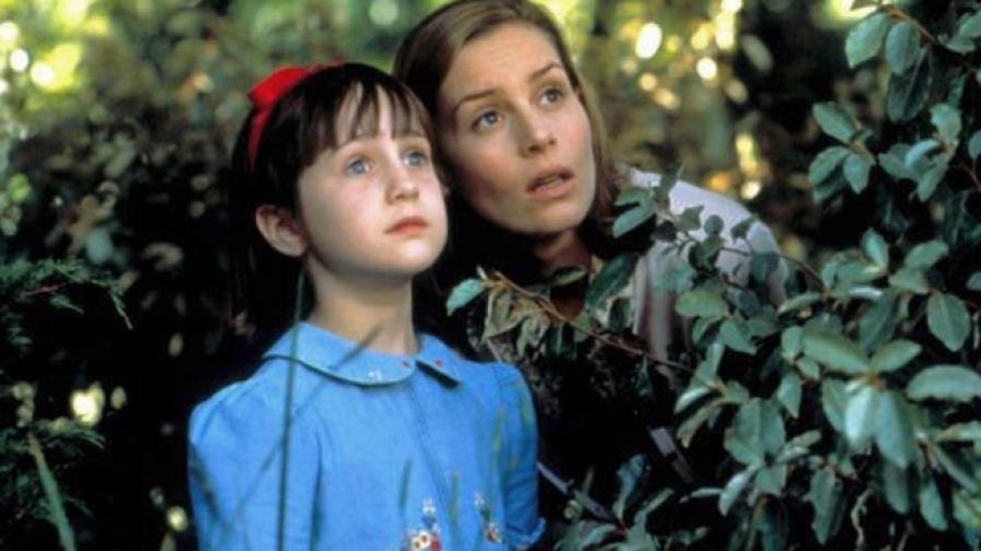 Сцена от филма "Матилда" с Мара Уилсън (1996 г.)