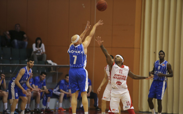 Бившият състезател на БК Черно море Тича Милян Бочка се