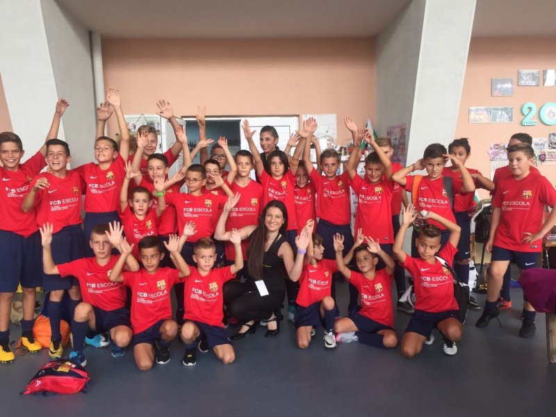 Кампус Барселона 25 пълни с емоция детски сърца в Стара1