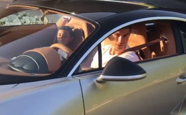 Роналдо показа новата си играчка –  Bugatti за 2,5 млн. евро