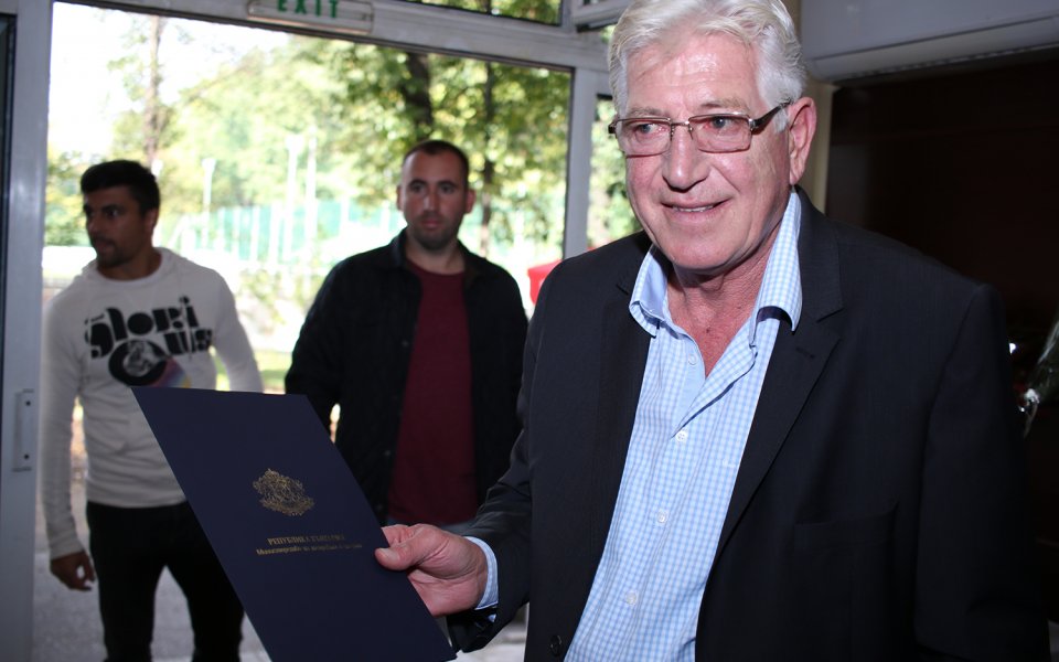 Легендата на ЦСКА Георги Велинов прогнозира победа с 2:0 за