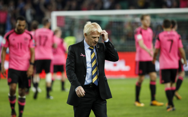 Гордън Страхан вече не е селекционер на Шотландия съобщи футболната