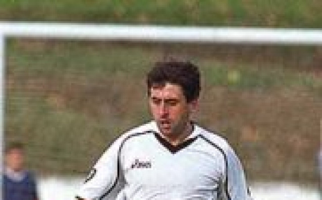 Бившият футболист на Славия Денислав Йорданов Бадема си отиде на