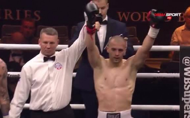 Българинът Ангел Емилов победи британецът Даниел Кийнън в професионален четирирундов