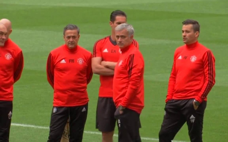 Контузен защитник се появи при Юнайтед