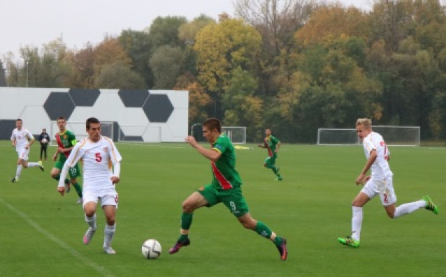 Юношеският национален отбор на България до 16 г завърши 1 1