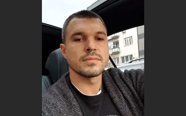 Българският нападател Валери Божинов който все още е без отбор