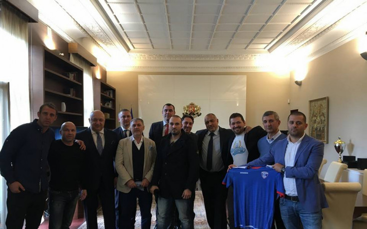 Фенове и деятели на Спартак Варна на среща с премиера за стадиона