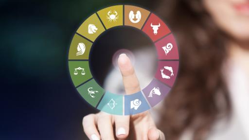  <p>Брутален хороскоп от 1979 година (СНИМКИ)</p> 