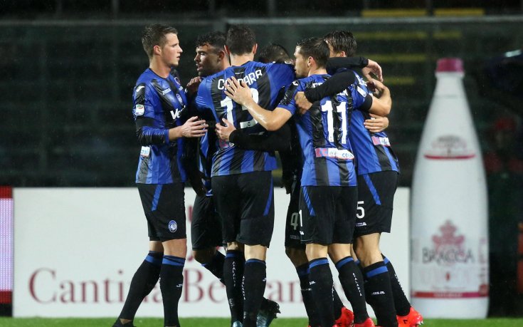 Аталанта удържа хикс срещу СПАЛ с 10 човека