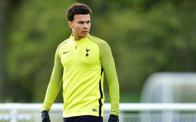 Голямата звезда на Барселона Лионел Меси приканва отривисто шефовете на