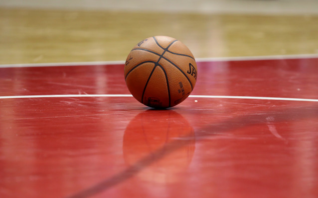 ЛеБрон Джеймс вакара 19 от своите 39 точки през втората