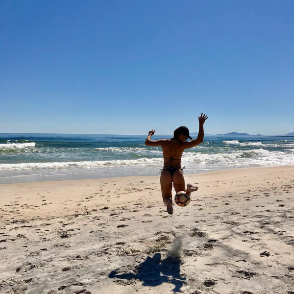 Жулиана Паес1