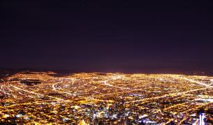 Светлинното замърсяване през нощта се увеличава