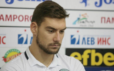 Волейболен национал подписа в Турция