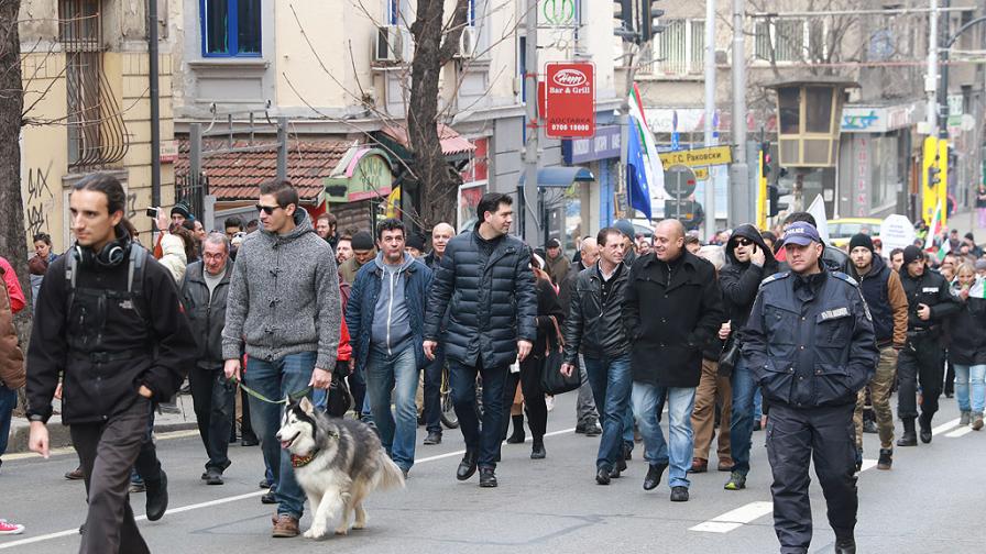 Заплатите у нас - като пиле със зеле, но без пиле