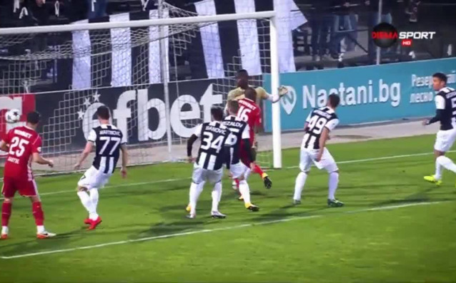 12 гола паднаха по футболните терени в изминалия 17 кръг