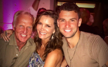 Най-красивата жена в голфа се забавлява с Григор