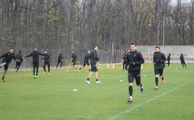 Локомотив Пловдив проведе последната си тренировка преди гостуването на Витоша