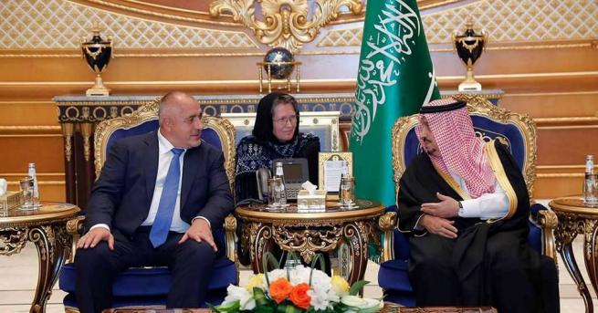 Преводачката на премиера Бойко Борисов в Саудитска Арабия носеше забрадка