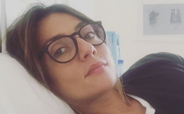 Алегри вдига сватба