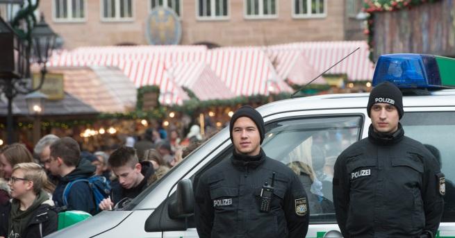 Германската полиция откри експлозиви на коледен базар в Потсдам близо до
