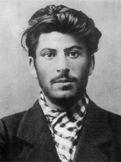- Йосиф Сталин, 1902 г.