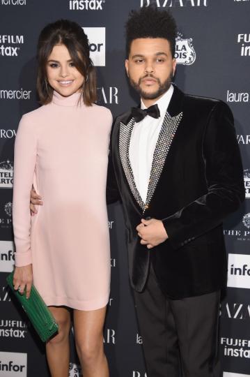 <p>Селена Гомез и The Weeknd - двамата се разделиха през октомври след 10 месеца заедно.</p>