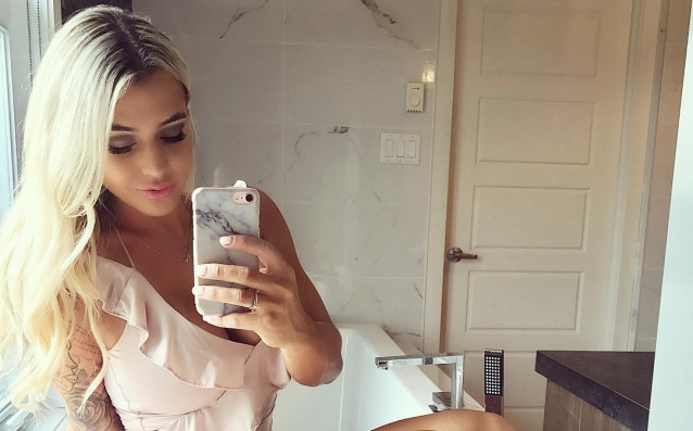 Елиз Лакомб Клутие е 26 годишна канадка от френскоезичната провинция в страната