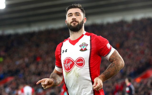 Голмайсторът на Саутхемптън Чарли Остин ще пропусне най малко два