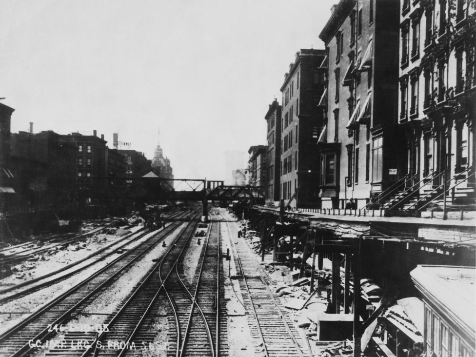 - 1900