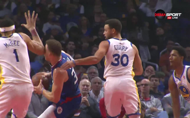 Блейк Грифин бе ударен лошо в главата в последните минути