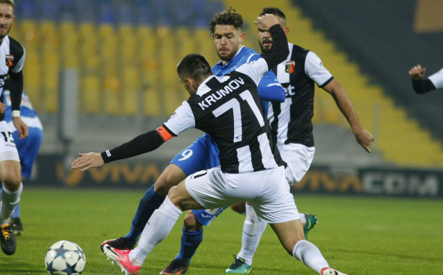 Още двама футболисти са пред раздяла с Локомотив Пловдив пише