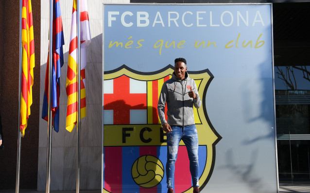 Новото попълнение на Барселона Йери Мина се запозна с новите