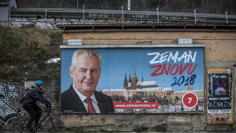 Земан води на президентските избори в Чехия