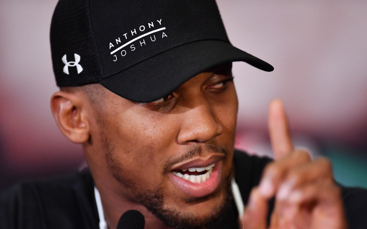 Джошуа призна, че Паркър му влязъл под кожата