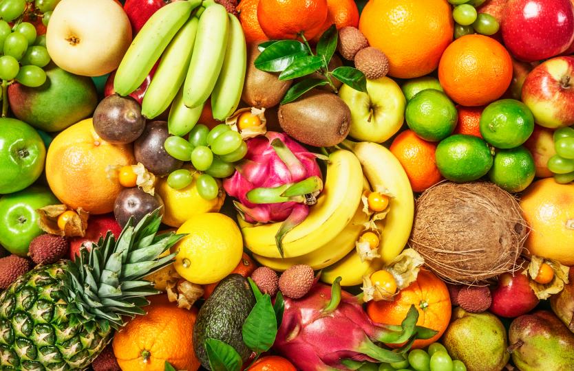 <p><strong>Плодове</strong></p>

<p>Всички плодове са полезни за здравето, но някои имат изключително&nbsp;<strong>важни за организма свойства</strong>.&nbsp;Например портокалите са пълни с витамин С, имат много антиоксиданти и фибри.&nbsp;В бананите пък има много калий и фибри.&nbsp;Ако искате да качите някои килограм, то ядките са вашите най-добри и здравословни помощници.</p>