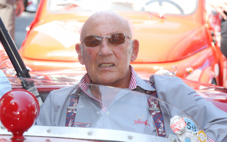 Легендата Стърлинг Мос прекратява публични изяви