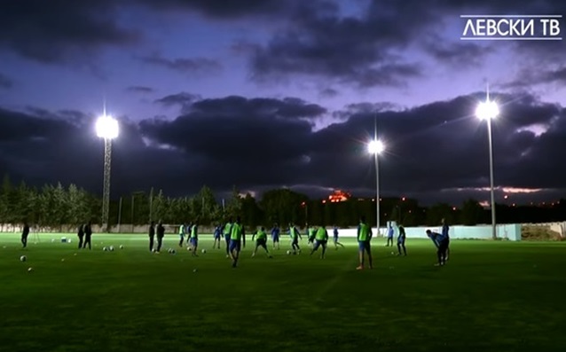 Футболистите на Левски продължават подготовката си в Малта а Левски
