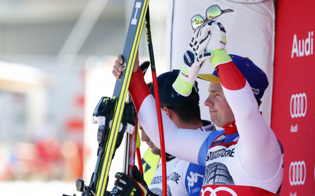 Швейцарецът Беат Фойц постигна трета победа през сезона в спускането