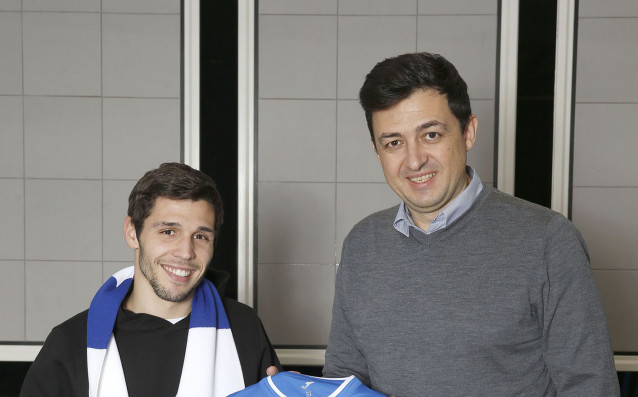 Португалският ляв бек Афонсо Фигейредо подписа договор с Левски