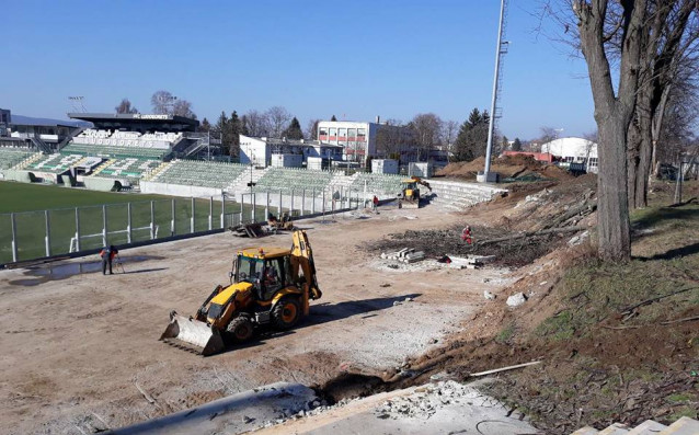 Реконструкцията на сектора за гости на стадион Лудогорец арена вече