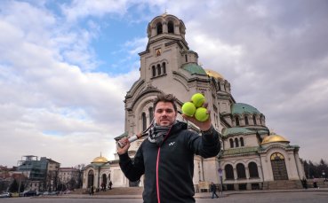 Първата спирка на Вавринка в София - катедралата 