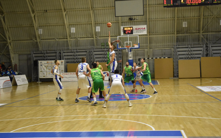 Академик Бултекс 99 разгроми Берое