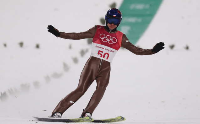 Полският ски скачач Камил Стох защити титлата си на голямата