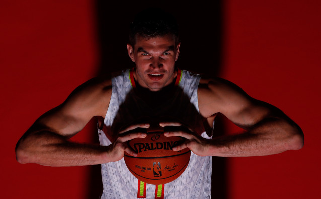 Баскетболистът Тиаго Сплитер обяви в социалните мрежи че слага край