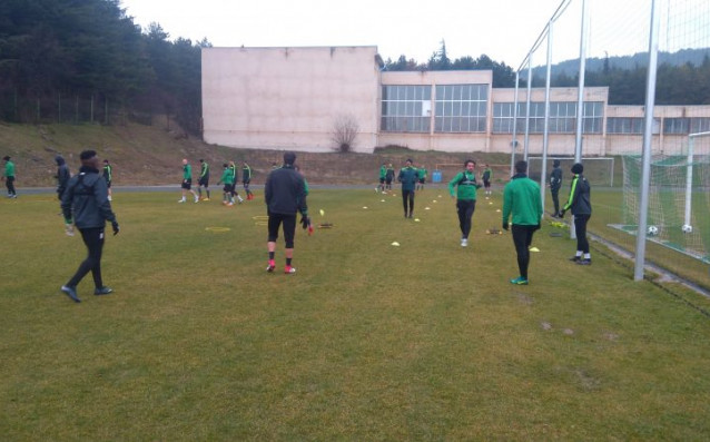 Футболистите на Берое продължават с подготовката си за мача с Етър Велико